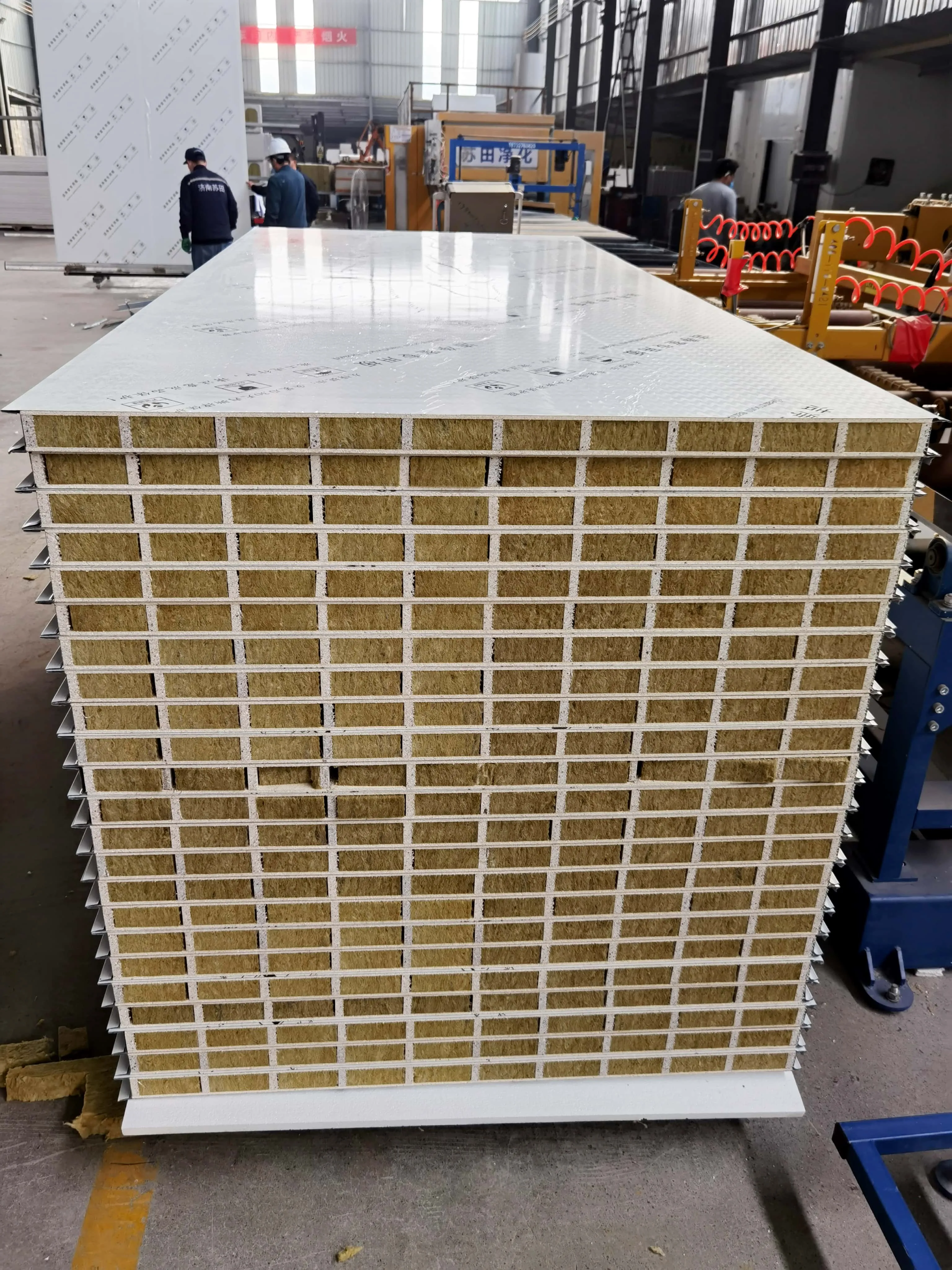 Магнезитовая сэндвич-панель с минватой - Изображение 4