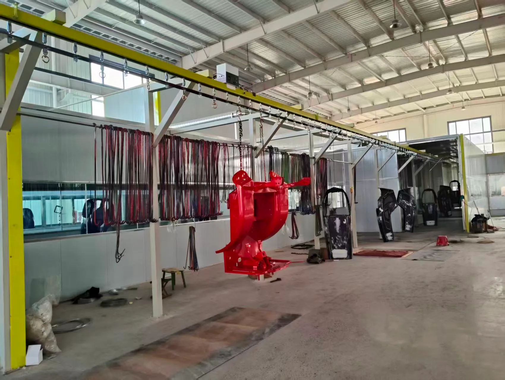 EMT успешно завершила проект покрасочной линии для сельхозтехники