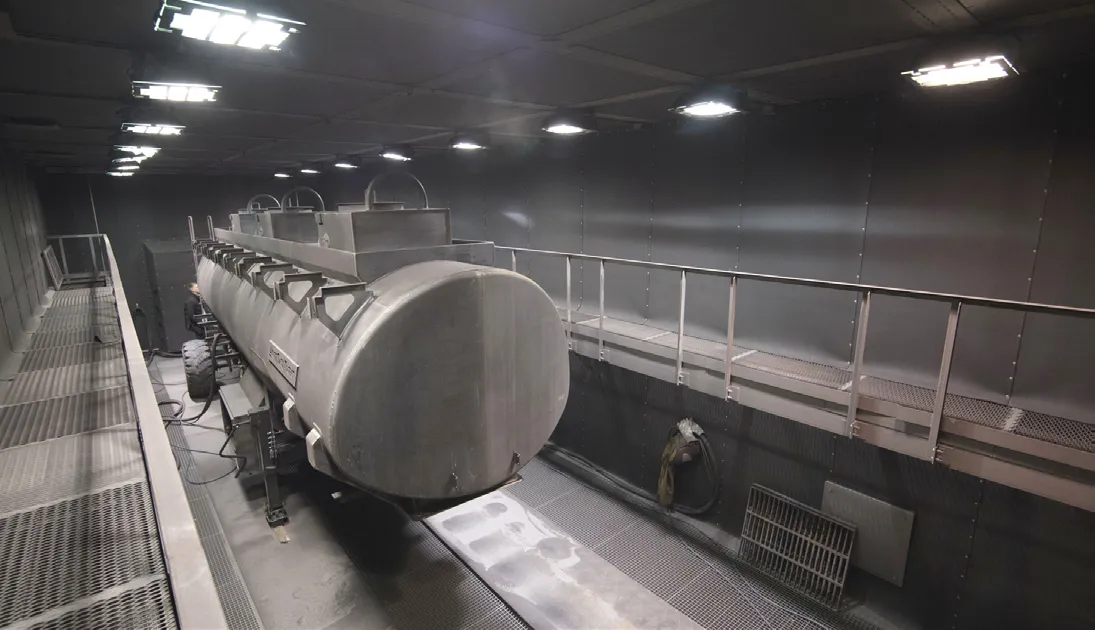 Промышленная пескоструйная камера